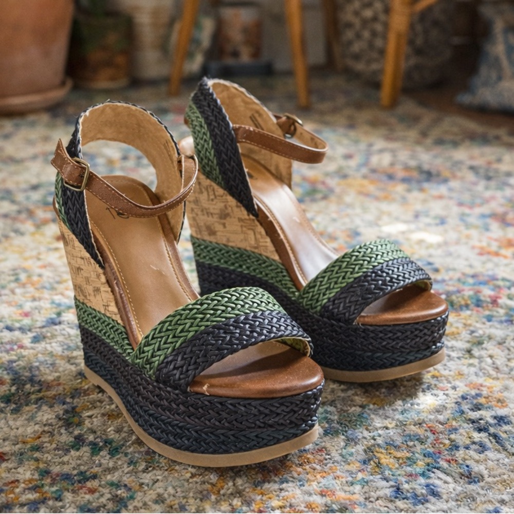 Woven Platform Wedge Sandals in Green,Navy and Black